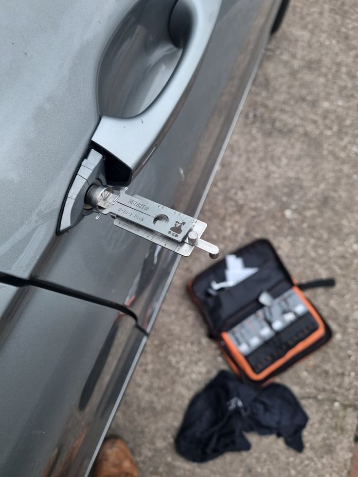 Automotive locksmith cutting car key in Sacramento